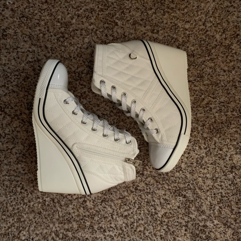 Arto Polo White shoes